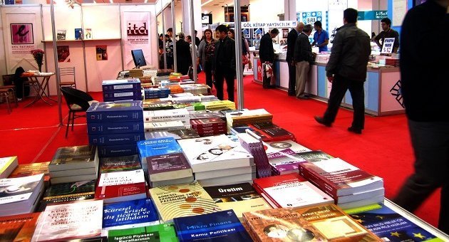 21. İzmir Kitap Fuarı imza günleri belli oldu