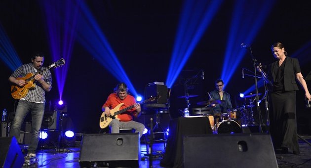 'Hissetmediğim şarkıyı söyleyemiyorum'