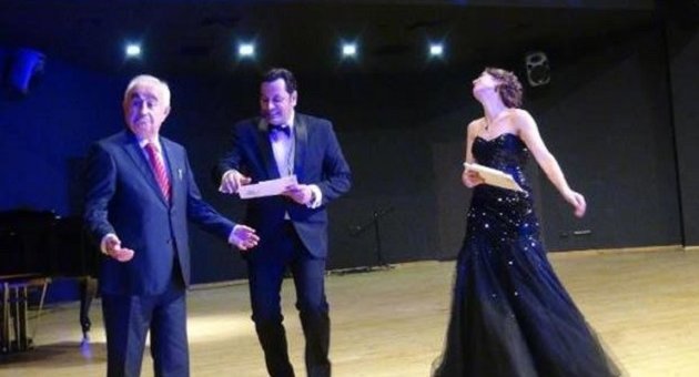 Edirne'de filmler değil, sunucu konuştu