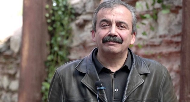 İşte Sırrı Süreyya'nın şöhret sırrı