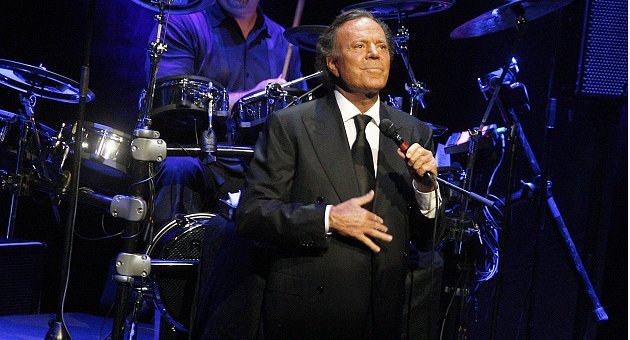 Julio Iglesias 14 Mart'ta İstanbul'da