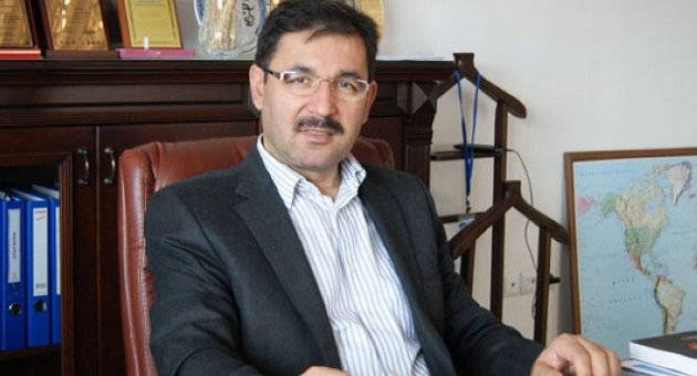 Mürekkep Söyleşiler'de bu hafta: Hayati Bayrak