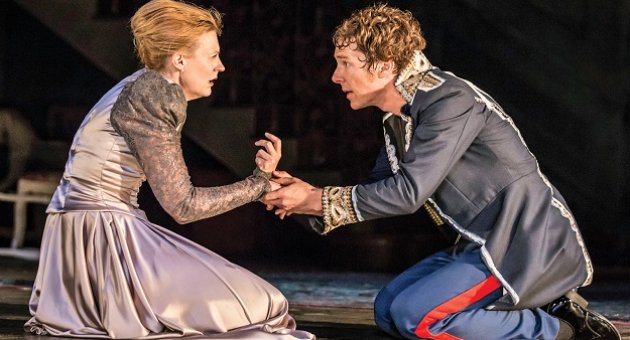 National Theatre'ın ödüllü oyunları Salon'da