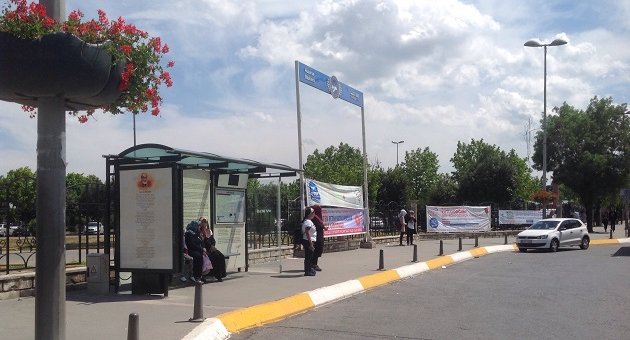 Necip Fazıl Kısakürek'e İETT'den 'vefa' durağı