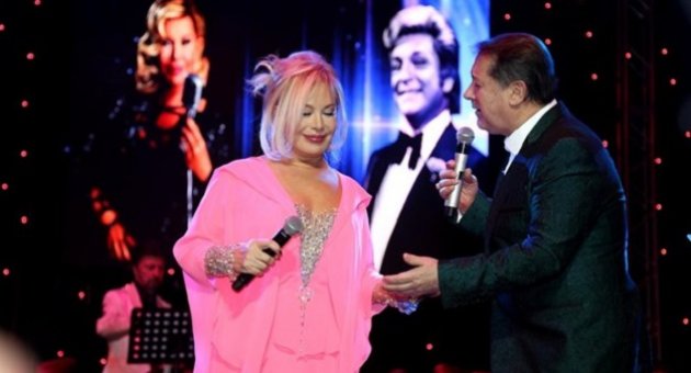 'Sanat Güneşi' şarkılarıyla anıldı