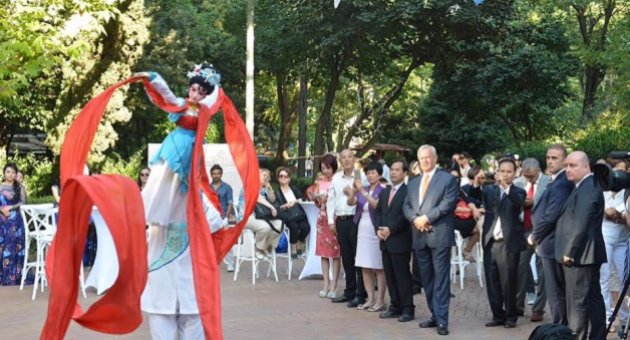 'Şişman ve Mutlu Kadınlar' Şişli'de