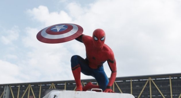 Spiderman tarafını seçti!