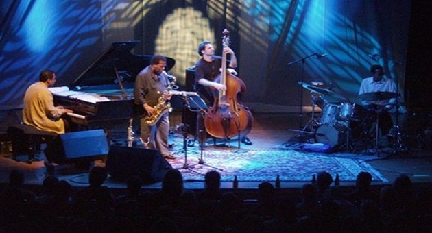 Wayne Shorter Quartet grubu CRR'de konser verdi