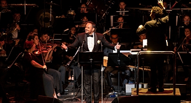 Tenor Murat Karahan'dan muhteşem konser