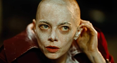 Yorgos Lanthimos'un yeni filmi Bugonia: Komplo teorileri ve gerilim bir arada