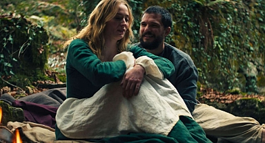 Game of Thrones yıldızları Sophie Turner ve Kit Harington yıllar sonra aynı filmde